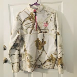 White Camouflage Mossy Oak Fleece Pull Over